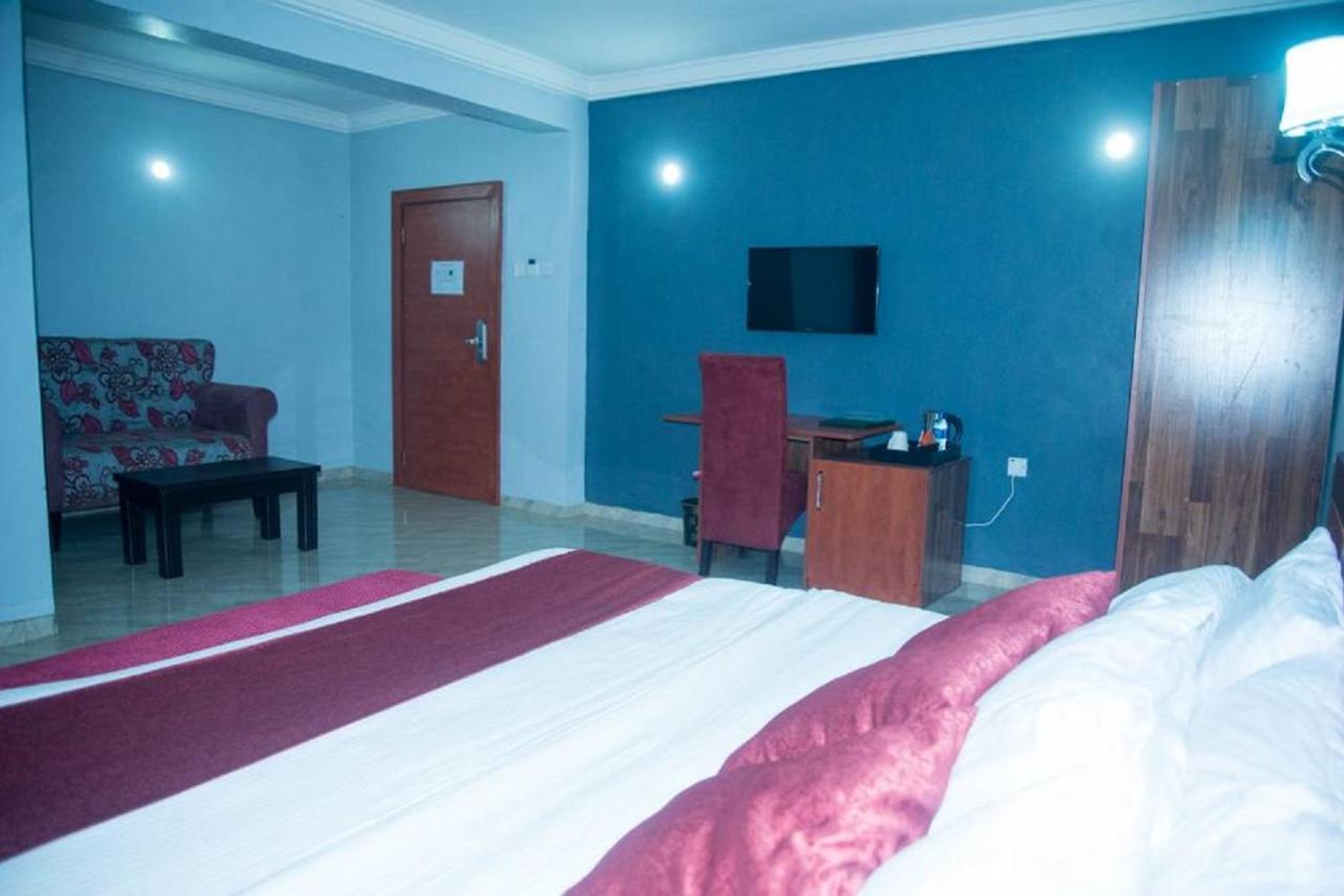 Dannic Hotels Enugu Dış mekan fotoğraf