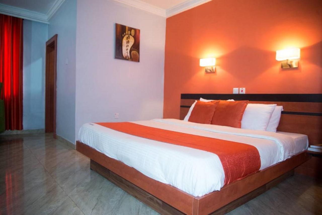 Dannic Hotels Enugu Dış mekan fotoğraf